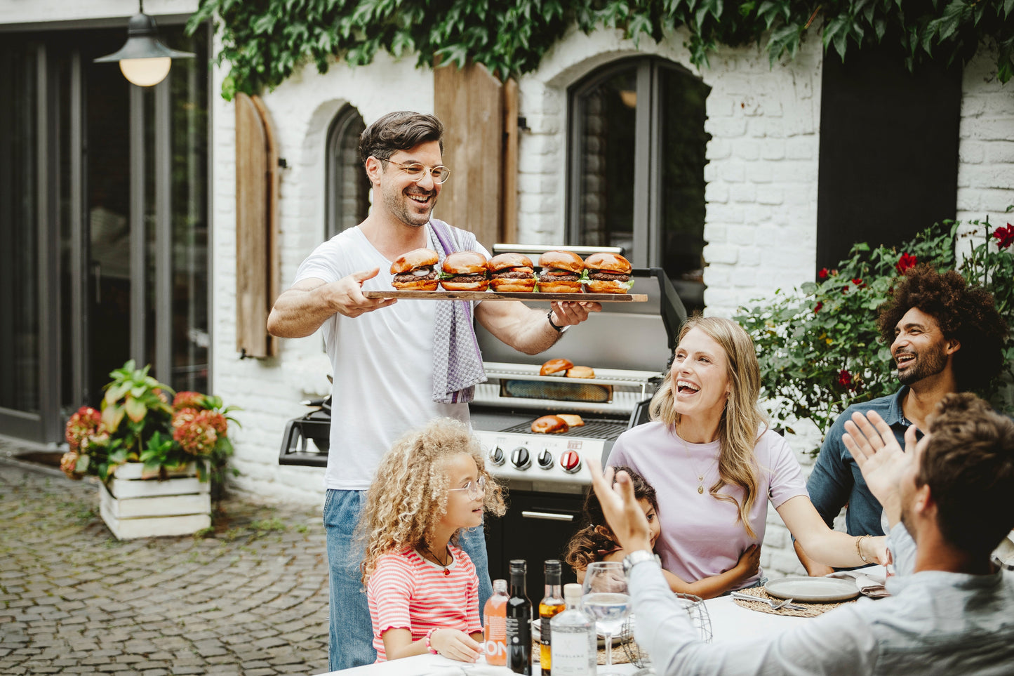 Enders Monroe Black Pro 4 IK Turbo Gas Barbecue